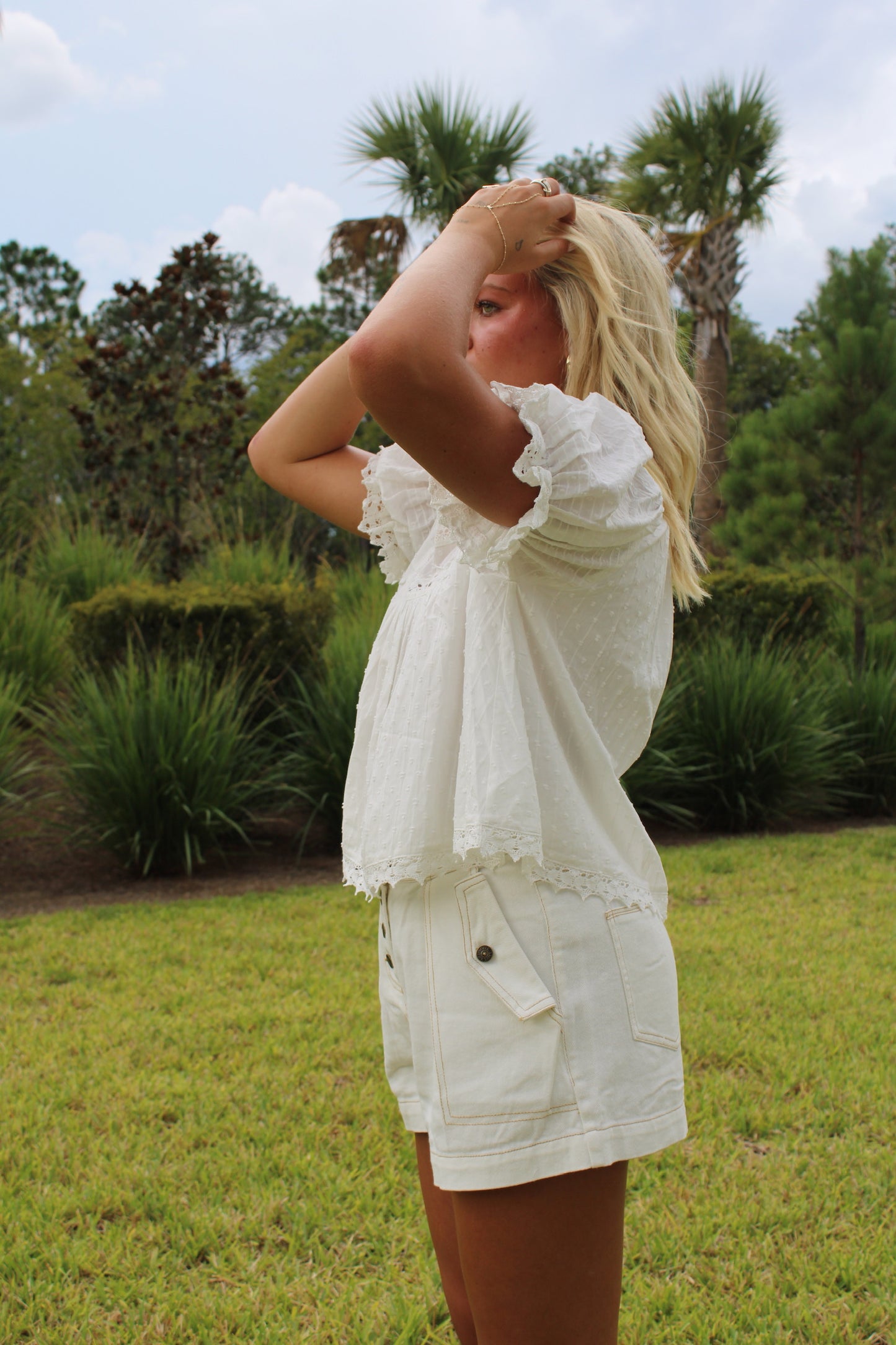 Eyelet Swing Puff Sleeve