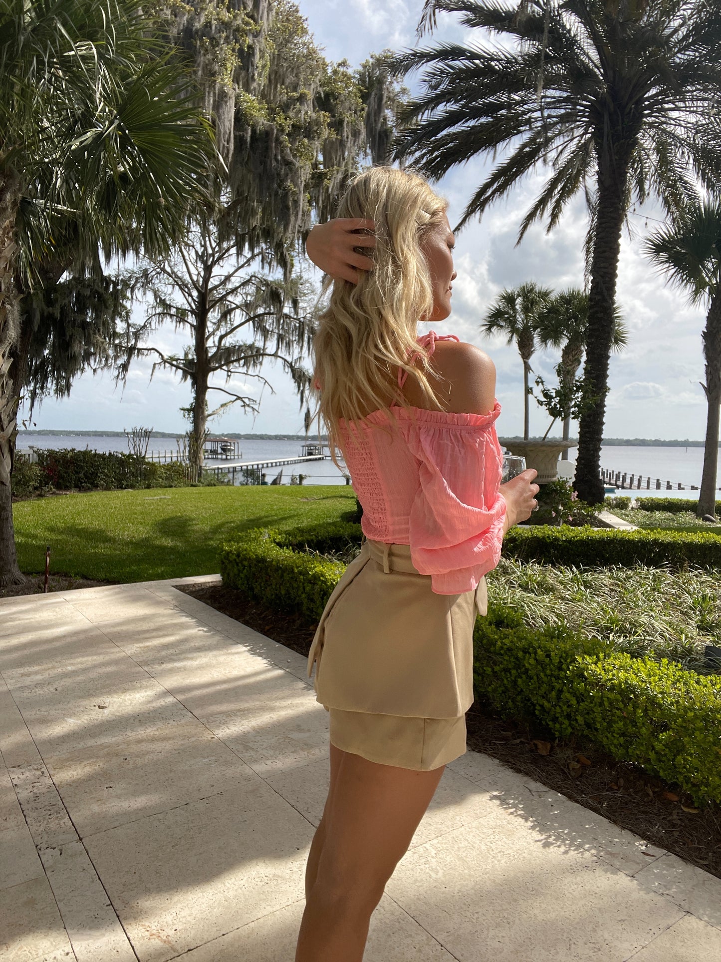 Evie Cold Shoulder Crop